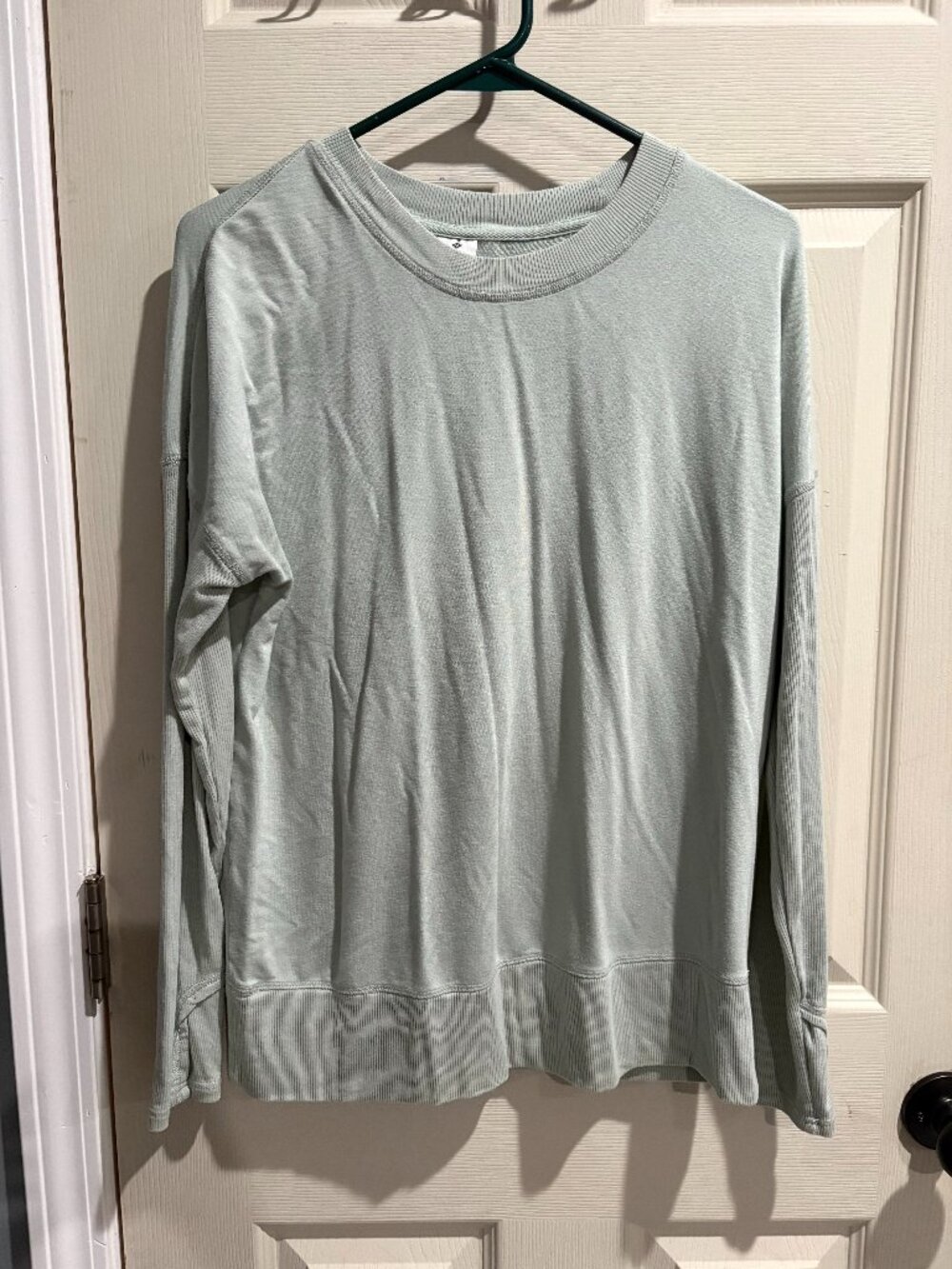 Woman's long sleeve shirt